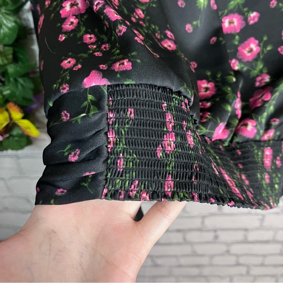 /Banana Republic Floral Printed Long Sleeve V Neck Wrap Blouse Size Large - Picture 12 of 15